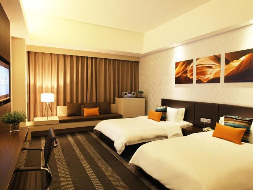 Vienna International Hotel Changzhou Railway Station Exterior photo